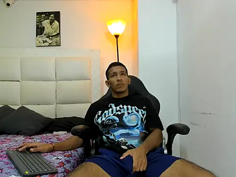 Snapshot of ricky_spensar23cm_ chatting on February 2026 02:06:02 AM ricky spensar23cm online show from February 2026 02:06:02 AM