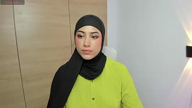 Snapshot of LAY_LA_ chatting on February 2026 08:59:01 PM LAY LA online show from February 2026 08:59:01 PM