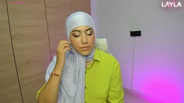 LAY LA  online show from March 2026 10:18:01 PM