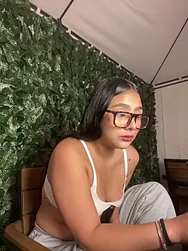 Violetta pinkk1 online show from April 2026 03:15:01 AM