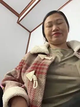 Snapshot of Puka2001 chatting on February 2026 12:53:01 AM Puka2001 online show from February 2026 12:53:01 AM