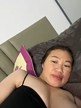 Snapshot of Puka2001 chatting on February 2026 02:31:02 AM Puka2001 online show from February 2026 02:31:02 AM