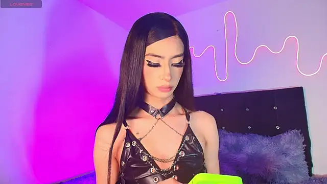 Martina Sky  online show from April 2026 09:01:01 AM