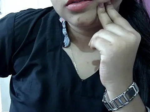 Cute Aliyaa online show from April 2026 11:52:02 AM