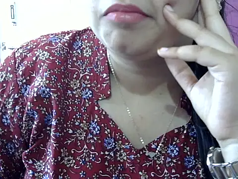 Cute Aliyaa online show from May 2026 09:47:01 AM