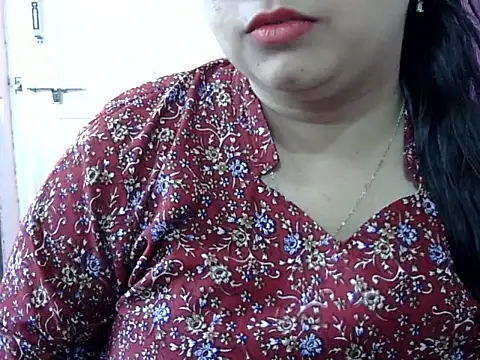 Cute Aliyaa online show from May 2026 11:17:01 AM