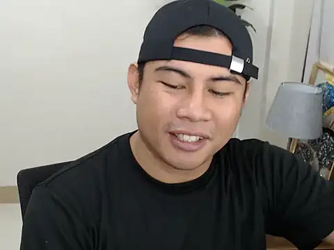 Snapshot of beraldick chatting on February 2026 10:22:02 AM beraldick online show from February 2026 10:22:02 AM