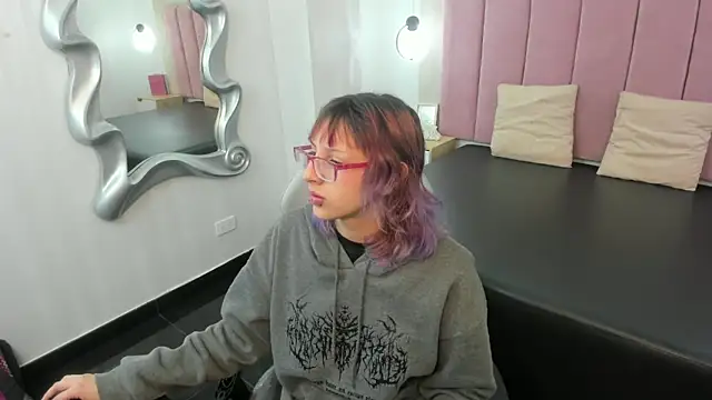 Snapshot of KatsuraRen chatting on February 2026 12:45:02 PM KatsuraRen online show from February 2026 12:45:02 PM