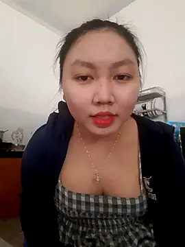 Snapshot of Heo_xxinhxx chatting on February 2026 06:35:02 AM Heo xxinhxx online show from February 2026 06:35:02 AM