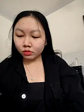 Snapshot of Heo_xxinhxx chatting on February 2026 03:27:01 AM Heo xxinhxx online show from February 2026 03:27:01 AM