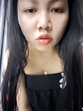 Snapshot of Heo_xxinhxx chatting on March 2026 04:25:02 PM Heo xxinhxx online show from March 2026 04:25:02 PM