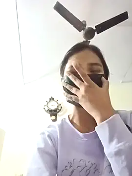 Snapshot of Mahira-- chatting on February 2026 03:46:02 AM Mahira-- online show from February 2026 03:46:02 AM