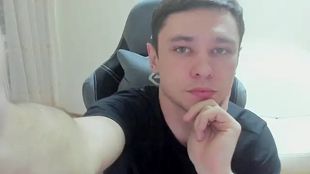 Alexmansuper online show from April 2026 05:21:01 PM