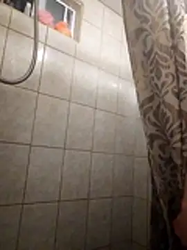 Snapshot of Mlo69 chatting on February 2026 04:33:02 AM Mlo69 online show from February 2026 04:33:02 AM