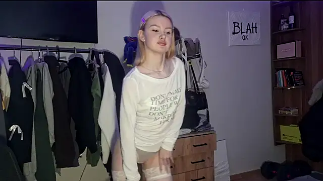 ChongTreece online show from March 2026 05:15:01 AM