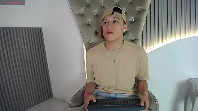 Dominik Souza online show from May 2026 01:16:01 PM