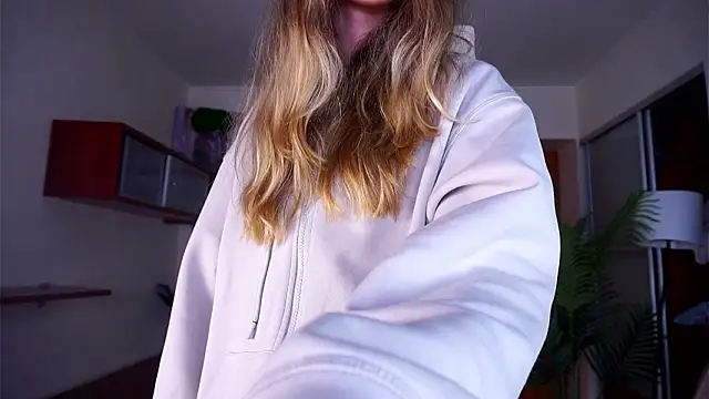 UshaAshauer online show from February 2026 11:06:02 AM