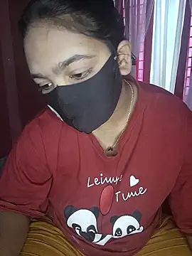 Snapshot of Ms-Nusrat chatting on February 2026 10:33:02 AM Ms-Nusrat online show from February 2026 10:33:02 AM