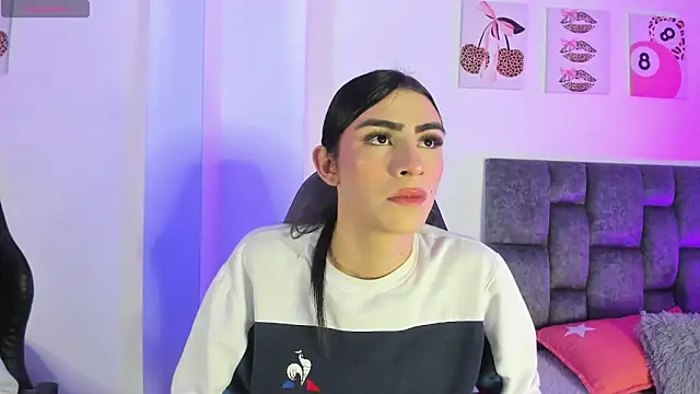 Isabella Moon9 online show from May 2026 11:48:01 AM