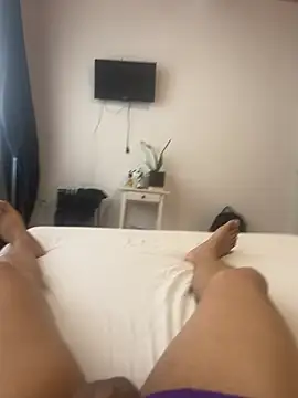 Snapshot of Leitequentegg chatting on April 2026 01:24:01 PM Leitequentegg online show from April 2026 01:24:01 PM