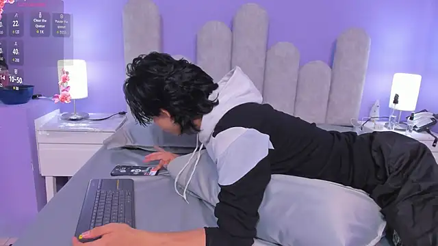 Snapshot of Joon__min chatting on February 2026 04:24:01 AM Joon min online show from February 2026 04:24:01 AM