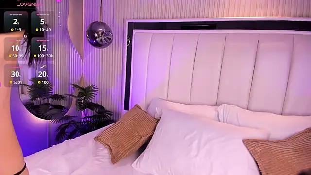 ViolettaColinss online show from March 2026 11:32:01 AM