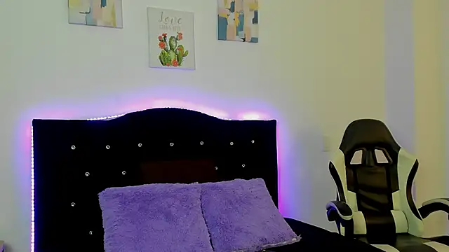 Snapshot of Scarlet_vibe07 chatting on February 2026 07:21:02 PM Scarlet vibe07 online show from February 2026 07:21:02 PM