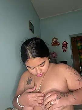 Snapshot of Aloyenita chatting on February 2026 12:27:01 PM Aloyenita online show from February 2026 12:27:01 PM