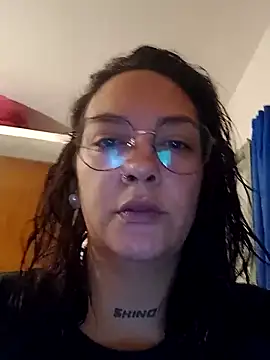 Snapshot of kuramaqueen chatting on February 2026 01:09:01 AM kuramaqueen online show from February 2026 01:09:01 AM