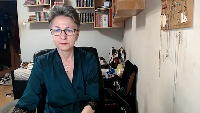 katemodel online show from October 2025 06:55:02 AM