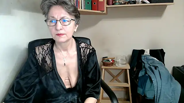 katemodel online show from December 2025 08:12:01 AM