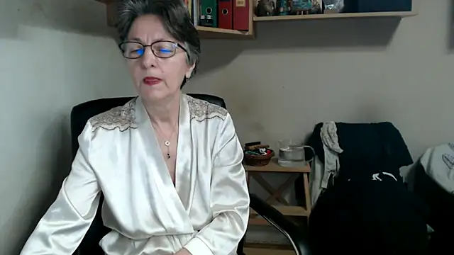 katemodel online show from December 2025 08:29:02 AM