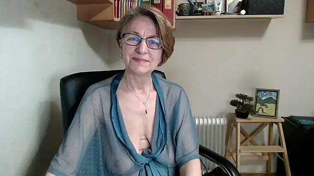 katemodel online show from April 2026 06:44:02 AM