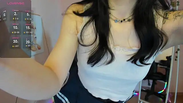 AliceeinWonderlanddd online show from May 2026 03:14:02 AM