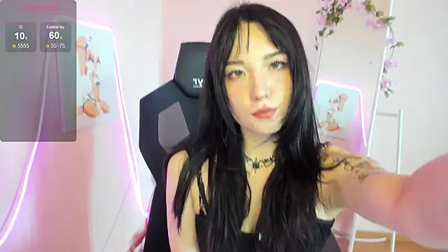 AliceeinWonderlanddd online show from July 2026 04:31:01 AM