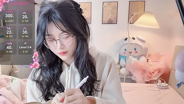 Snapshot of Luminous4173 chatting on February 2026 07:15:02 AM Luminous4173 online show from February 2026 07:15:02 AM