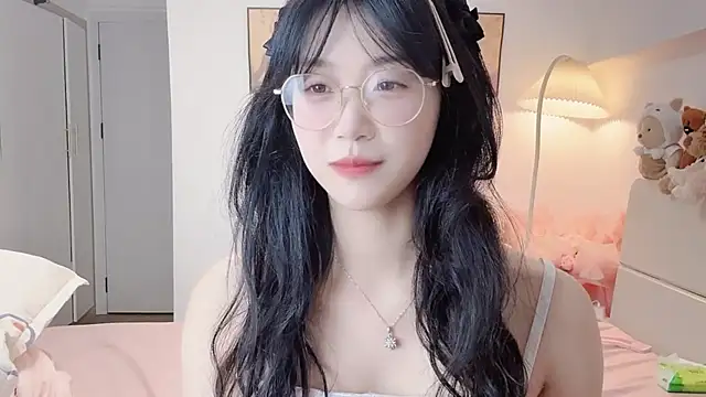 Luminous4173 online show from June 2026 01:13:01 PM