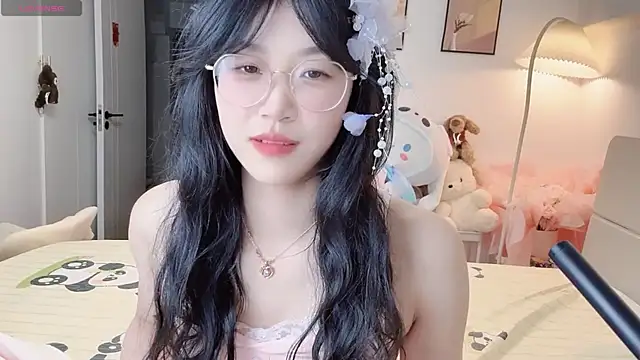 Snapshot of Luminous4173 chatting on June 2026 01:08:02 PM Luminous4173 online show from June 2026 01:08:02 PM