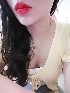 Snapshot of Moe-moex chatting on July 2026 03:42:01 AM Moe-moex online show from July 2026 03:42:01 AM