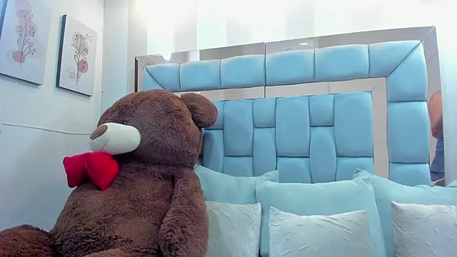 Snapshot of crystalstonee chatting on February 2026 07:54:02 PM crystalstonee online show from February 2026 07:54:02 PM