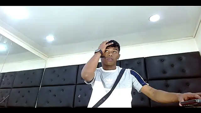 TonnyMarck online show from March 2026 03:02:02 AM