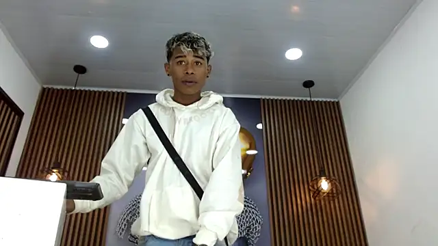 TonnyMarck online show from March 2026 11:49:02 AM