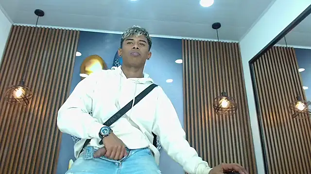 TonnyMarck online show from April 2026 03:17:02 PM