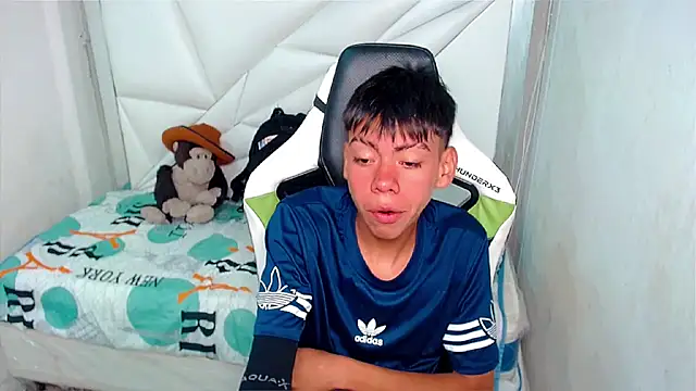 Liarr  online show from March 2026 08:12:01 PM