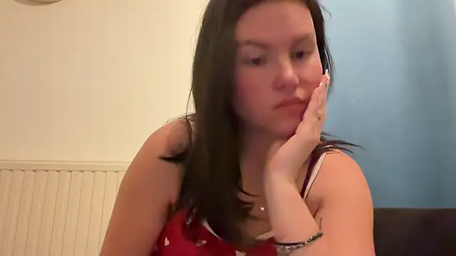 Snapshot of kiaraaaa75 chatting on March 2026 08:35:02 PM kiaraaaa75 online show from March 2026 08:35:02 PM