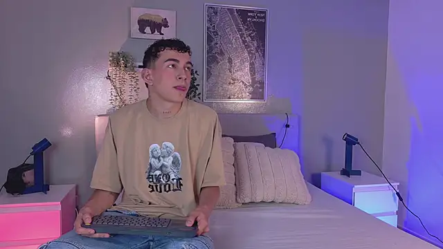 Duolistt   online show from February 2026 11:53:01 AM