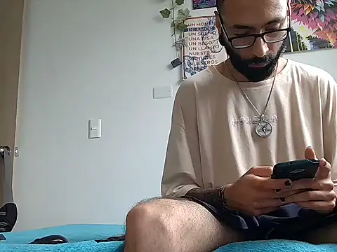 Snapshot of venus_midnight chatting on February 2026 01:52:02 PM venus midnight online show from February 2026 01:52:02 PM