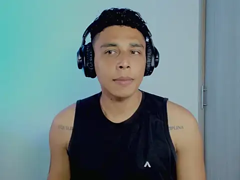 nilo2021 online show from May 2026 08:16:02 PM
