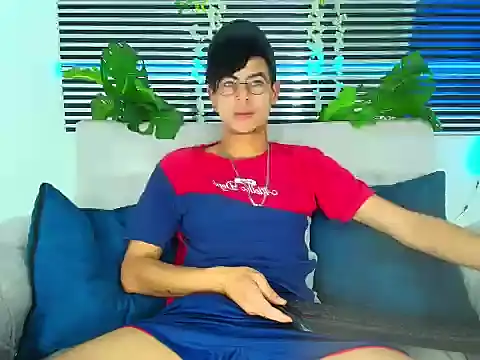 Snapshot of ThiiagoSaeenz chatting on February 2026 04:00:01 PM ThiiagoSaeenz online show from February 2026 04:00:01 PM