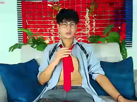 Snapshot of ThiiagoSaeenz chatting on February 2026 03:30:01 PM ThiiagoSaeenz online show from February 2026 03:30:01 PM